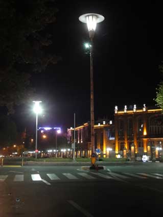 چراغ های میدان ساعت